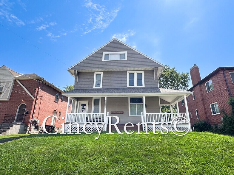 Primary Photo - 3942 Hazel Ave
