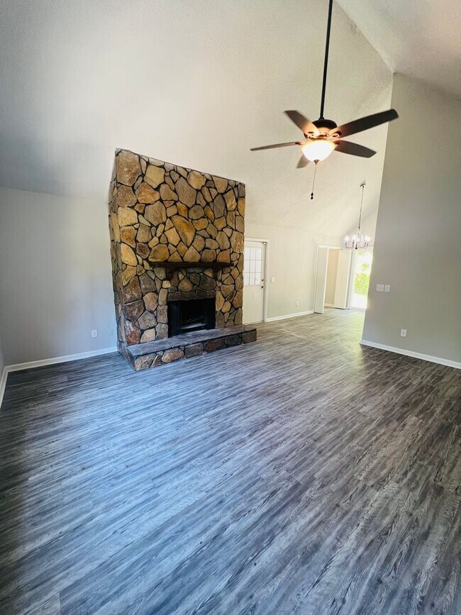 Building Photo - Coming soon