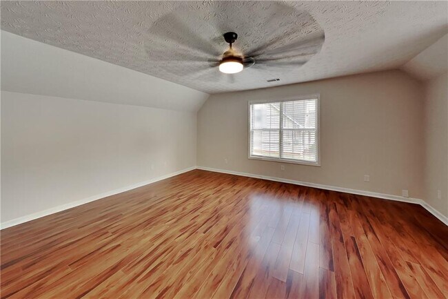 Building Photo - 7318 Coral Lake Dr