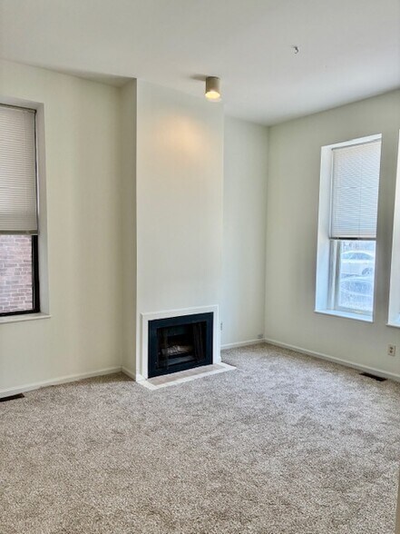 Building Photo - 2336 S 9th St