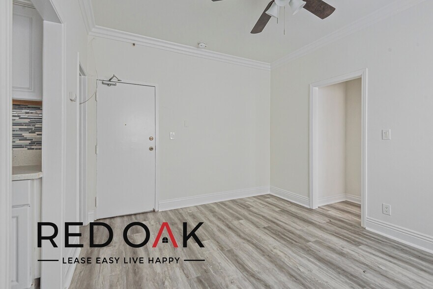 Building Photo - 2743 San Marino St