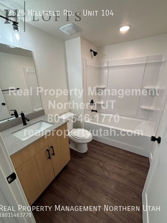 Building Photo - 2525 Hillfield Rd.-Unit 104