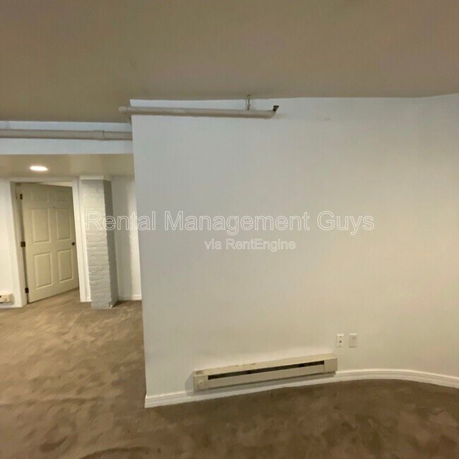 Building Photo - 2021 3rd Ave S