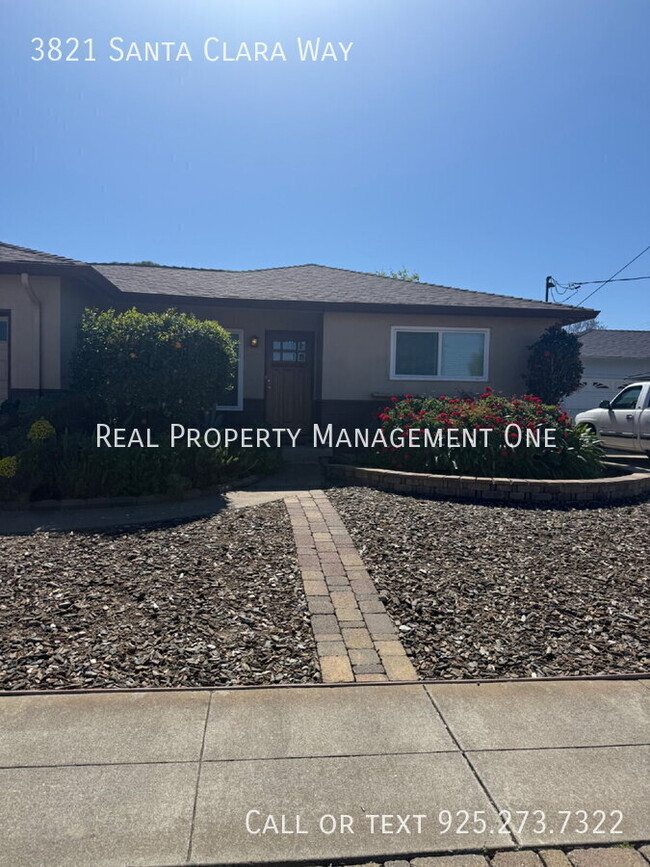 Building Photo - 3821 Santa Clara Way