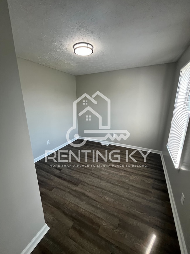 Building Photo - Completely Updated 2-Bed, 1.5-Bath Townhome!