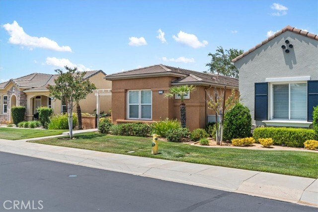 Building Photo - 125 Thistle Creek
