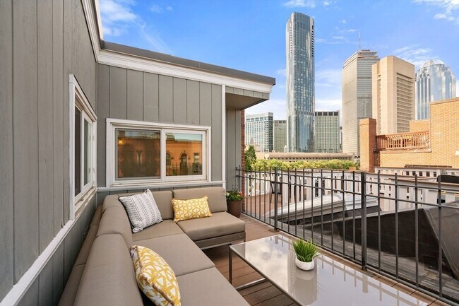 Building Photo - 203 St Botolph St