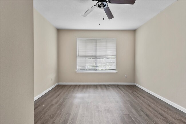 Building Photo - 6703 Ashland Forest Dr