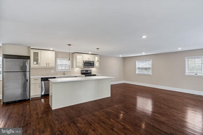 Building Photo - 2730 Old Cedar Grove Rd