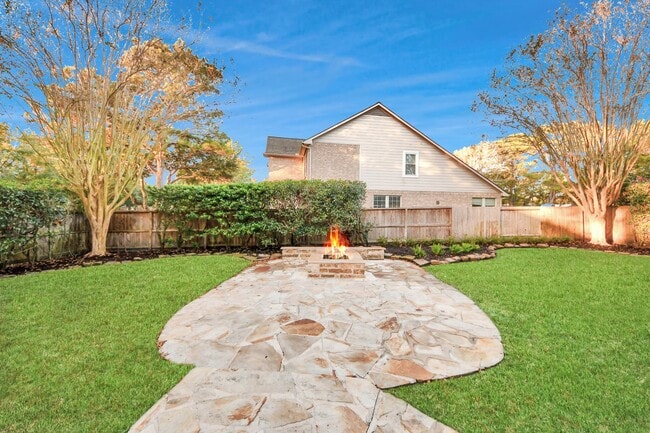 Building Photo - 3014 Northshire Ct