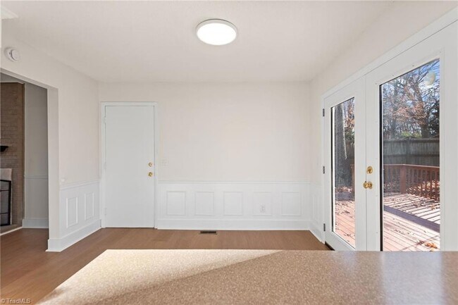 Building Photo - 1705 Three Meadows Rd