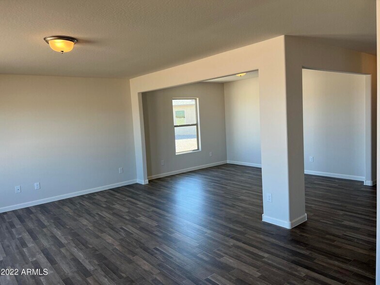 Building Photo - 241 S Apache Ave