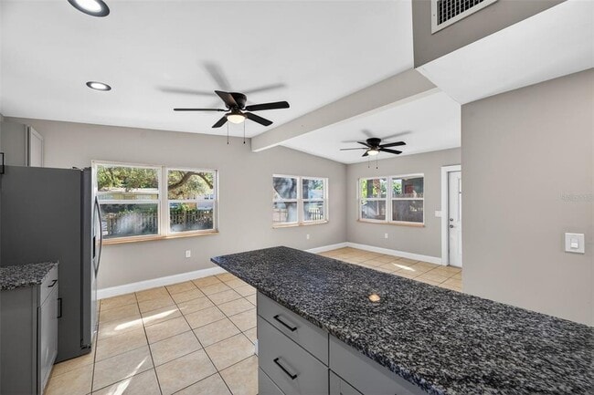 Building Photo - 2245 17th Ave S