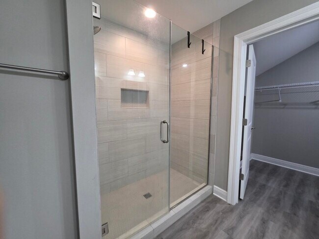 Building Photo - 2331 Hadleigh Hills Ct