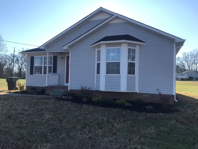 Building Photo - Charming 3 Bed 2 Bath Home In Columbia!