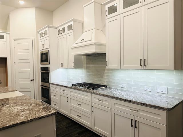 Building Photo - 1605 Hart Dr