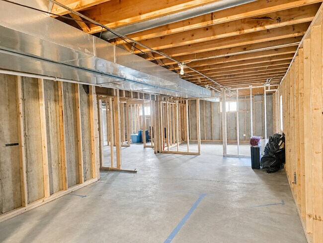 Building Photo - 1462 Glen Ellyn Rd