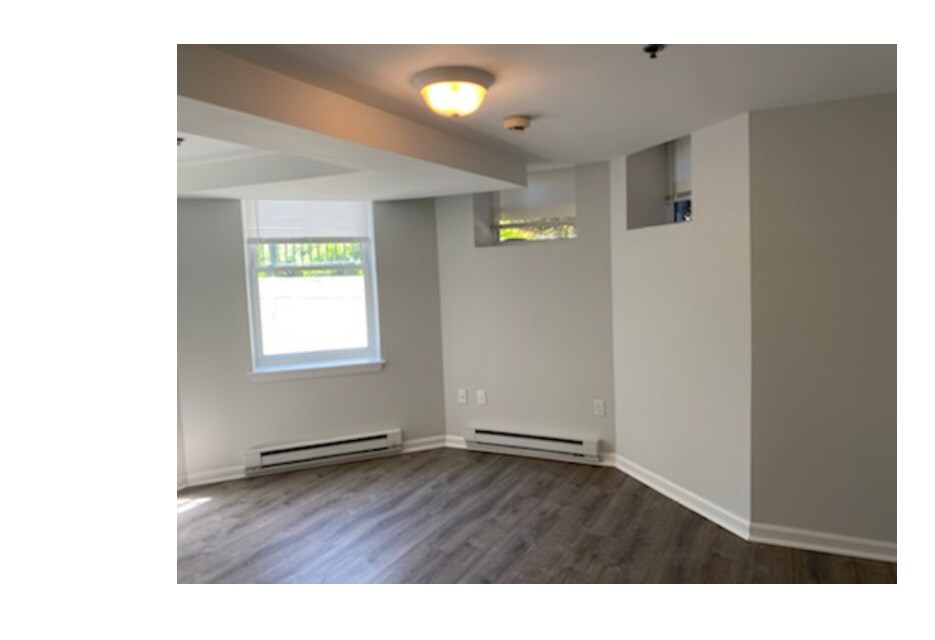 Building Photo - 111 Jersey St