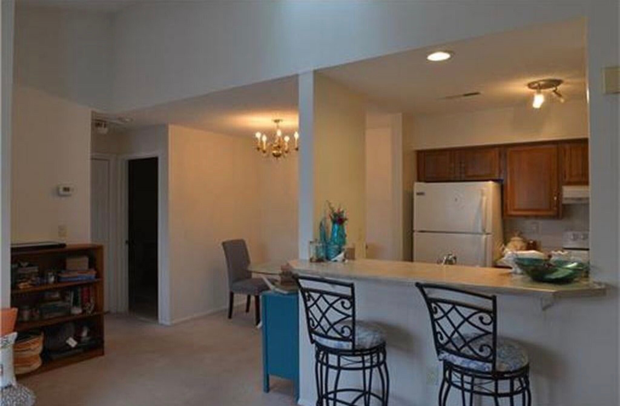 Building Photo - 2110 Aspen Dr