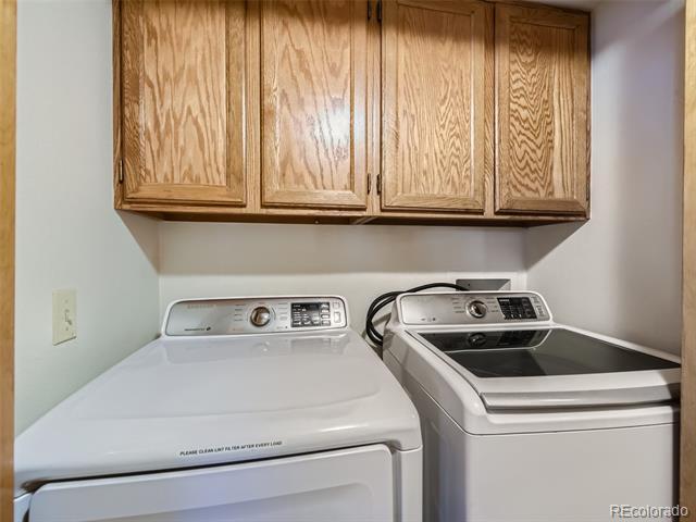 Building Photo - 1383 Briar Cir