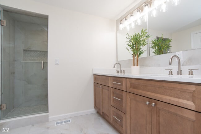 Building Photo - 6337 Cardinal Ln