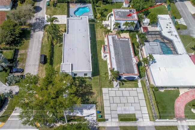 Building Photo - 5116 SW 57th Ave