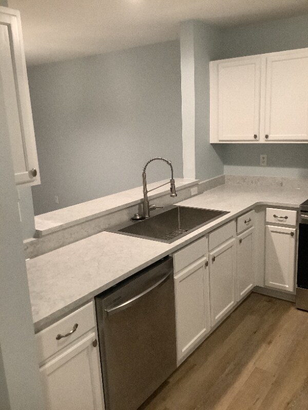 Building Photo - 1198 Island Club Dr