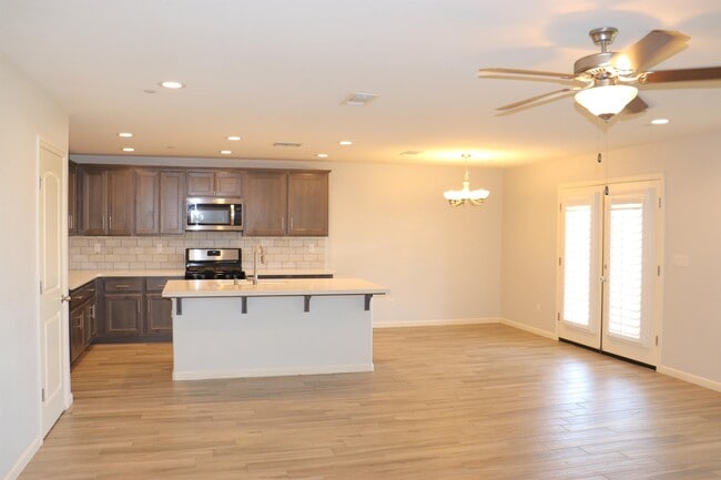 Building Photo - 1884 Clover Drive