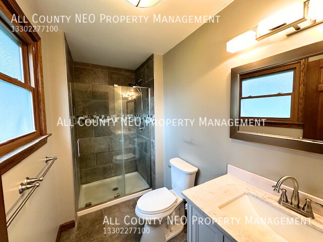 Building Photo - 3-bedroom available in Poland, OH!
