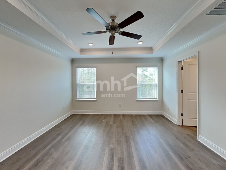 Building Photo - 27070 St Andrews Ave