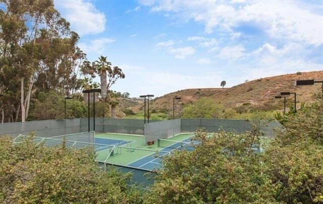 Building Photo - Two Bedroom Townhome in Linda Visa