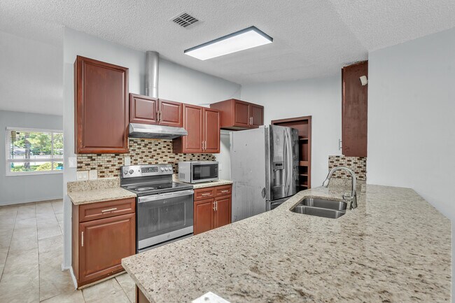 Building Photo - 3004 Sugar Bear Trail