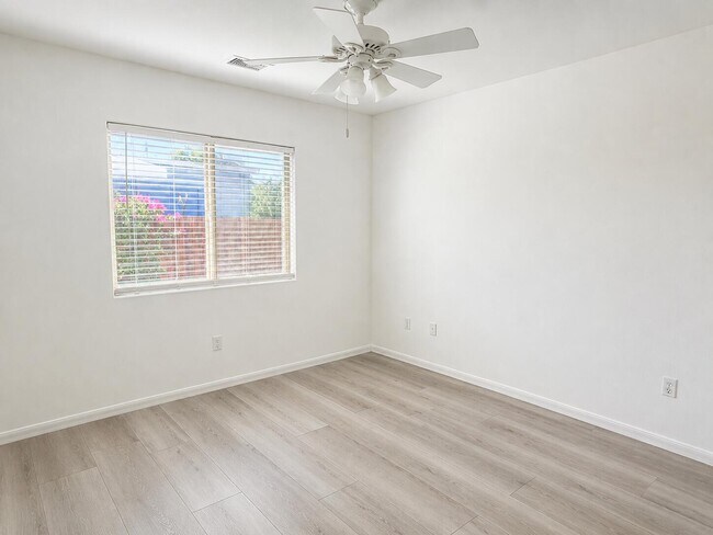 Building Photo - 74220 El Cortez Way