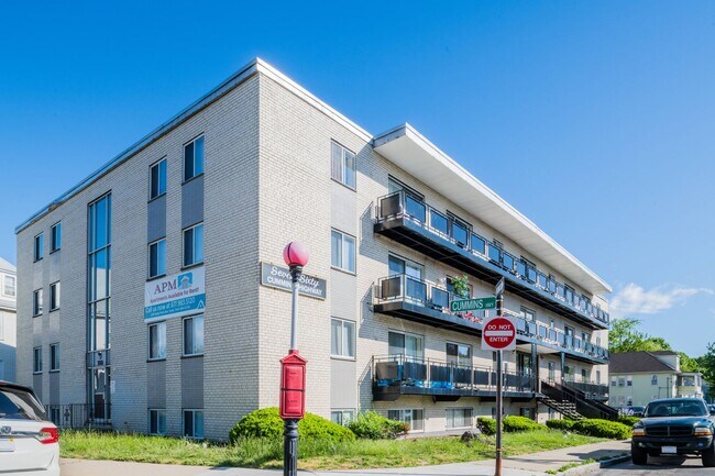 Interior Photo - 760 Cummins Highway