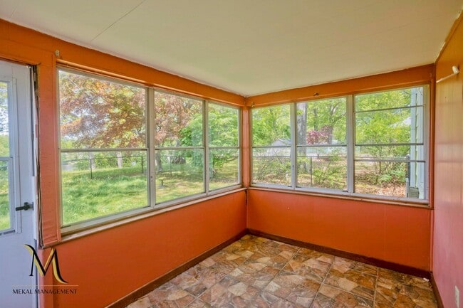 Building Photo - COMING SOON! Waterfront Single Family Home for Rent!