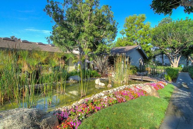 Building Photo - Brooklake