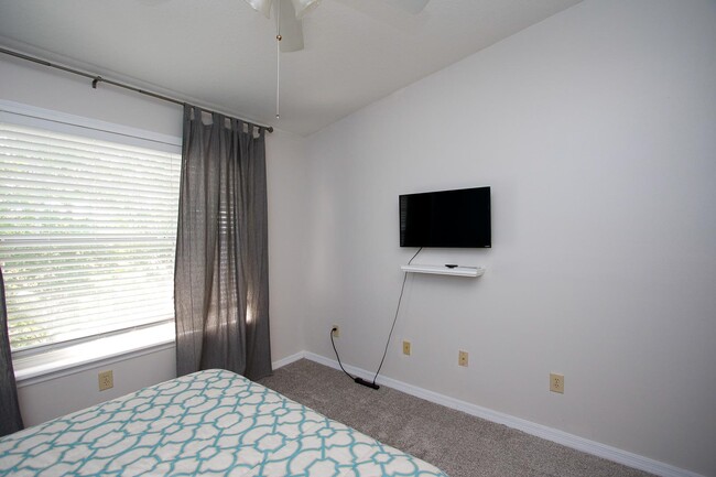 Building Photo - 29207 Harbour Vista Cir