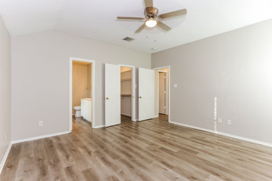 Building Photo - 12437 Seven Eagles Ln