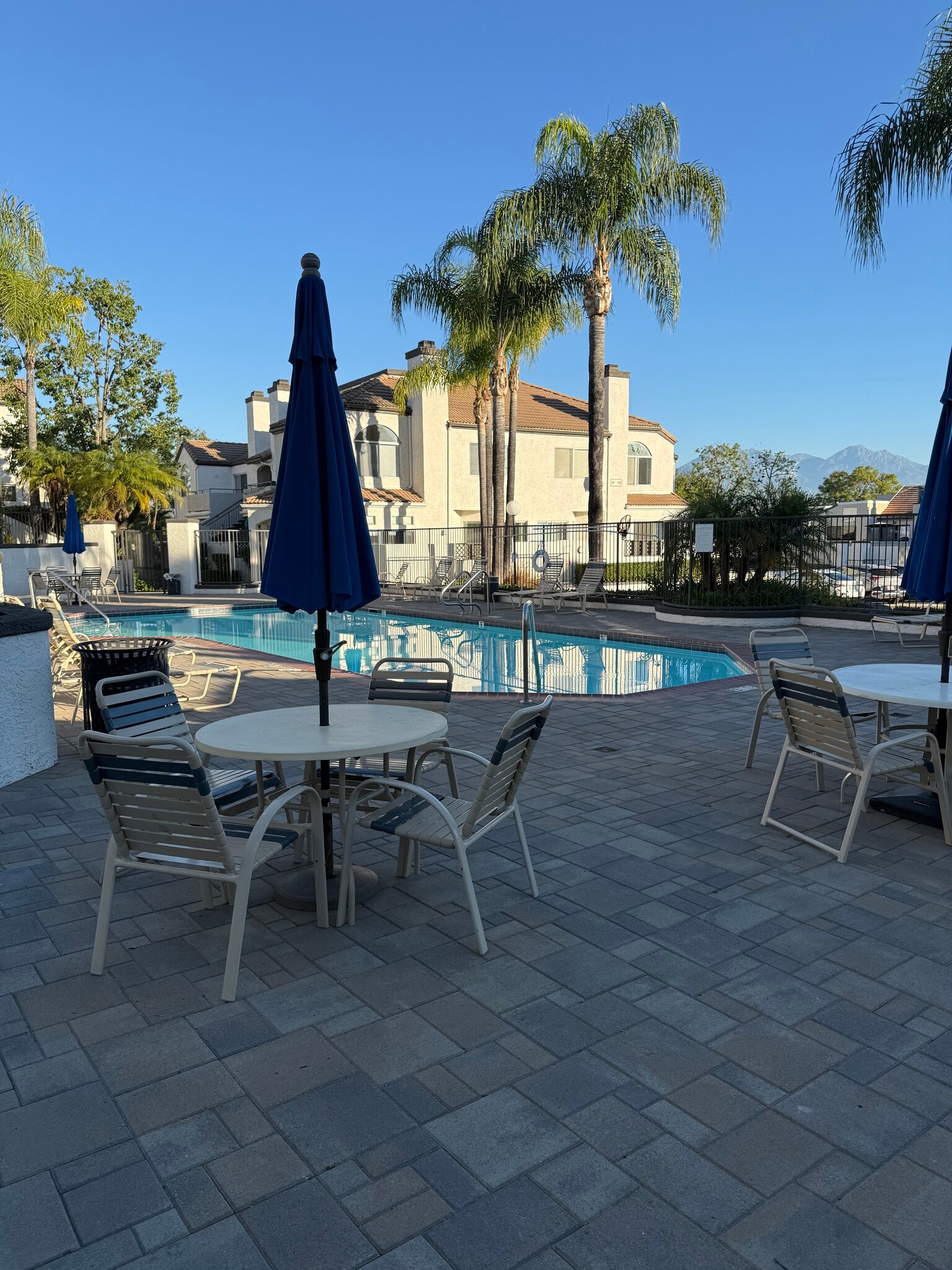 Building Photo - 13133 Le Parc