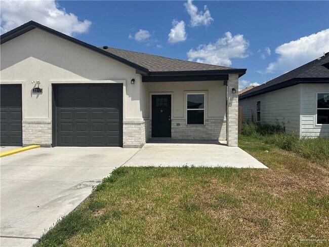 Primary Photo - 2232 S Vly Cir