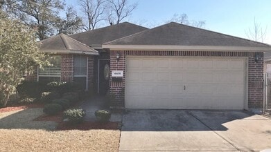 Building Photo - 4406 Davenport St