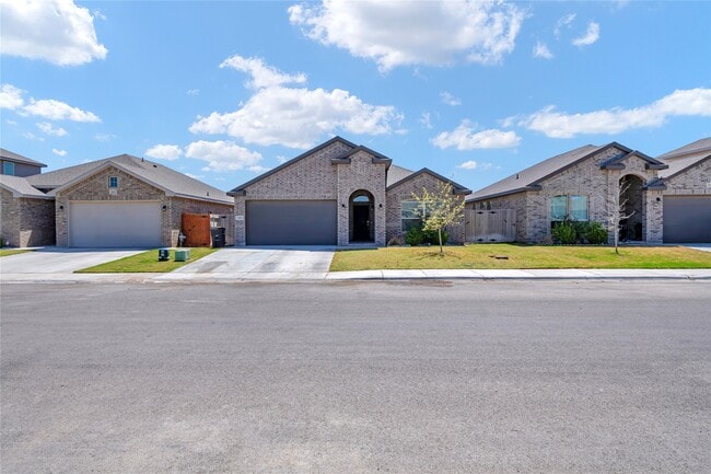 Building Photo - 3119 Mearns Ct