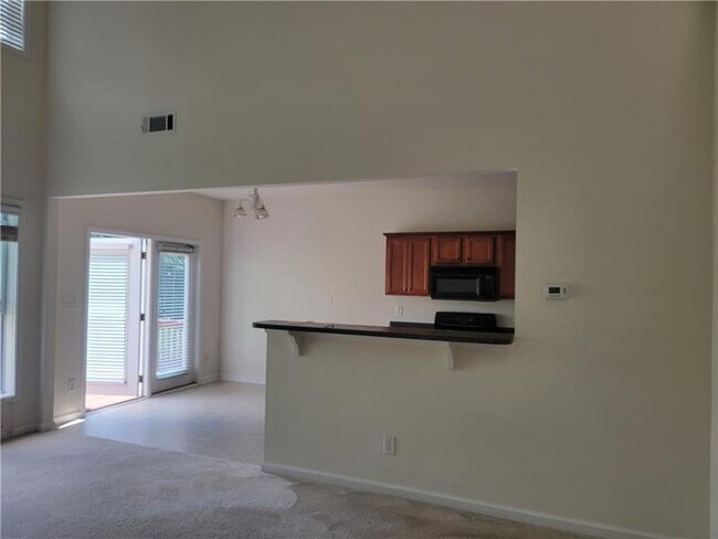 Building Photo - 2143 Worrall Hill Dr