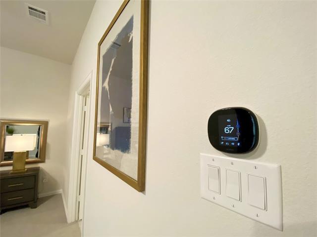 Building Photo - 2612 Cathedral Dr