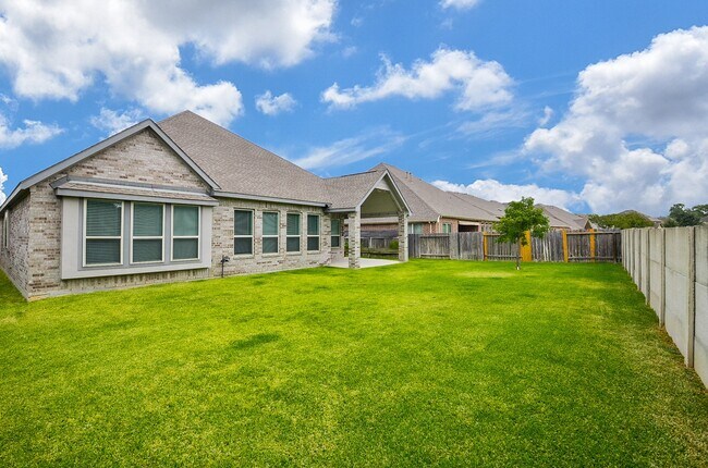 Building Photo - 6019 Verde Pl Ln