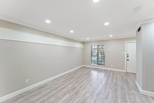 Building Photo - 14435 Still Meadow Dr