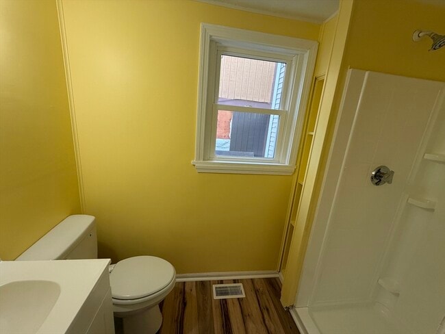 Building Photo - 79 E Main St