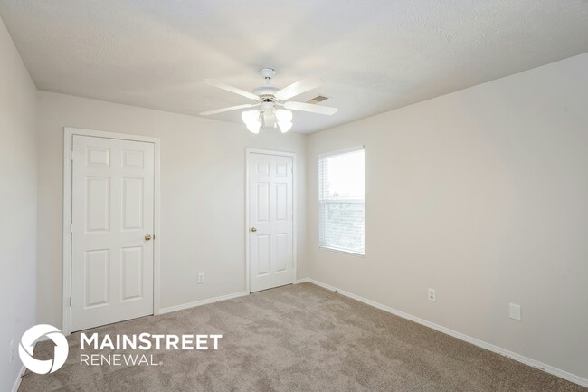 Building Photo - 2846 Meadow Gln