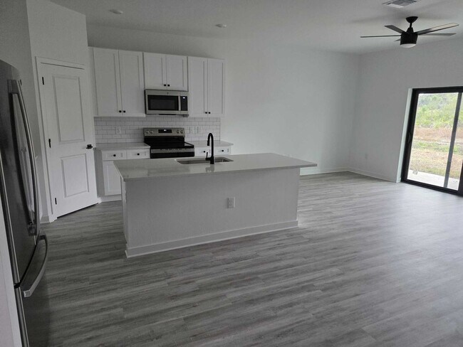 Building Photo - 9251 Agate St