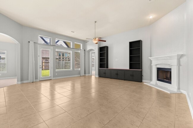 Building Photo - 12426 Cumberland Dr